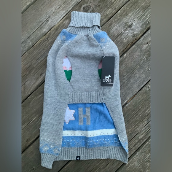 HOTEL DOGGY Christmas Graphic Knit DOG Sweater Large Light Gray BRAND NEW SZ XL - Picture 7 of 8